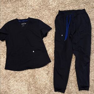 Fabletics Black Scrub Set with Blue Accents